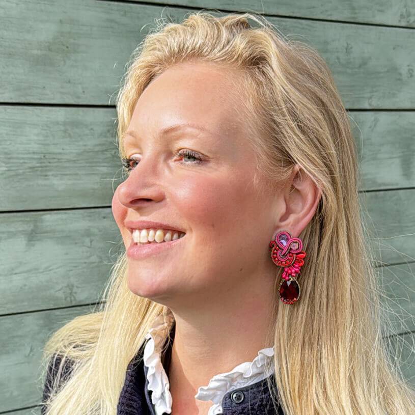 SchwesterSchwester Vorbestellbar - Stylische Soutache-Ohrringe in Pink und Rot Limitierter Zeitrabatt