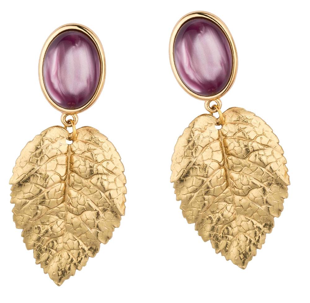 SchwesterSchwester Amethystfarbene Ohrstecker mit goldenem Blatt von AmuseToi Osterangebot