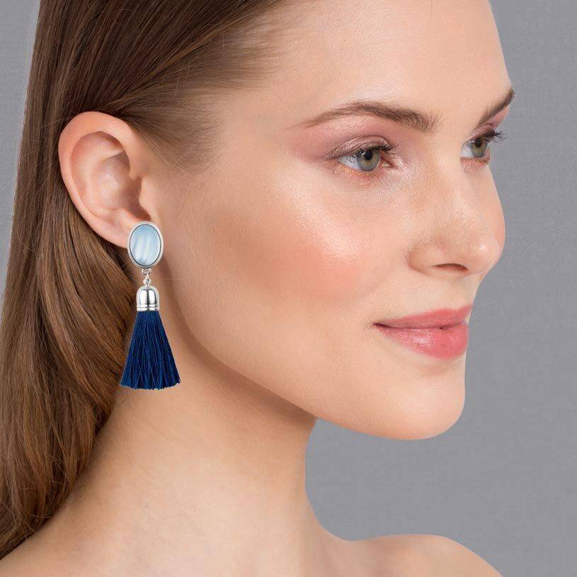 SchwesterSchwester Schimmernde hellblaue Ohrstecker mit marineblauen Quasten in Silberfarben Neueste Mode