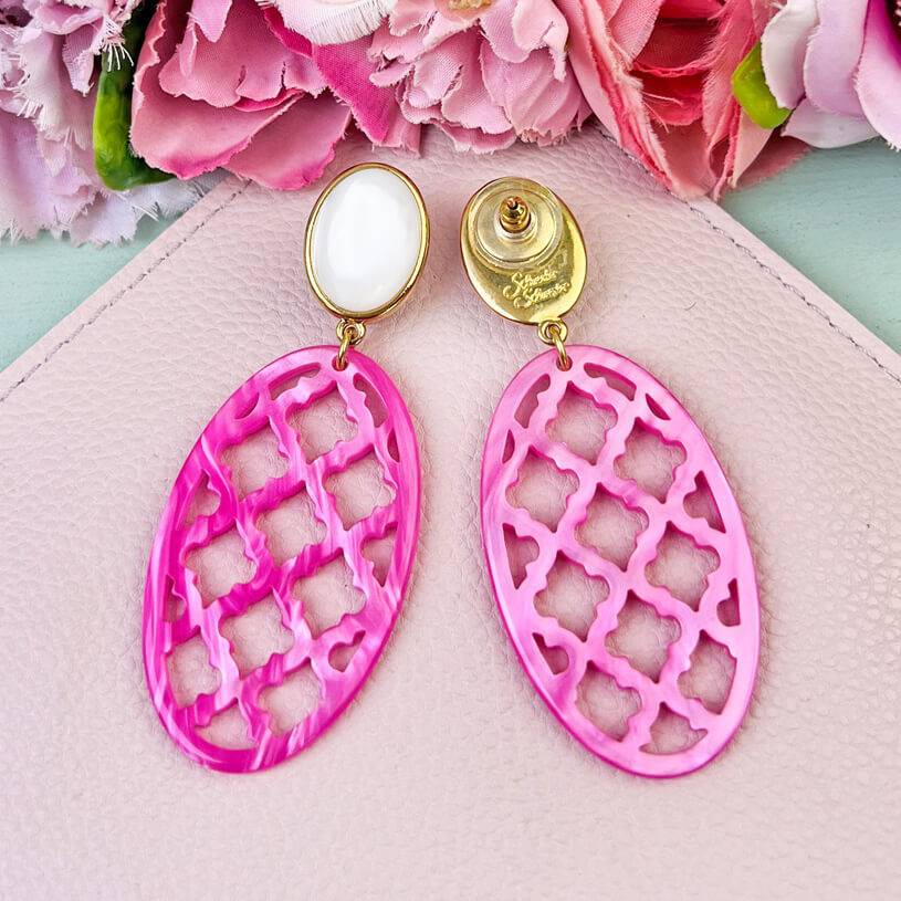 SchwesterSchwester Vergoldete Ohrstecker in wunderschönem Perlmutt mit Oval in Pink im Marrakesch-Stil Blitzangebot
