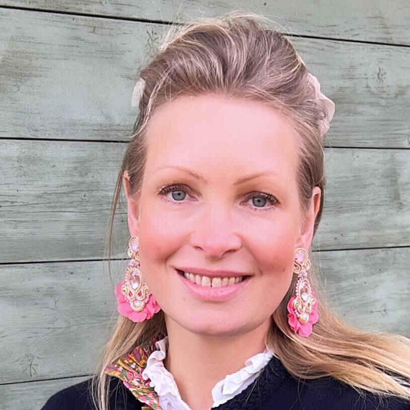 SchwesterSchwester Außergewöhnliche Soutache-Ohrringe in zarten Rosatönen Discount Store für neue Produkte