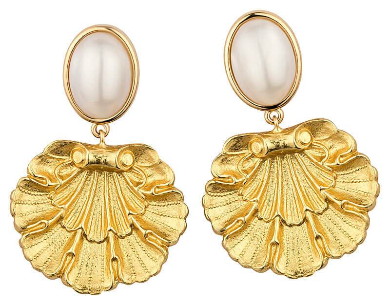SchwesterSchwester Vergoldete Ohrstecker in Perlmuttfarben mit goldenem Muschelornament von AmuseToi Tägliche Deals