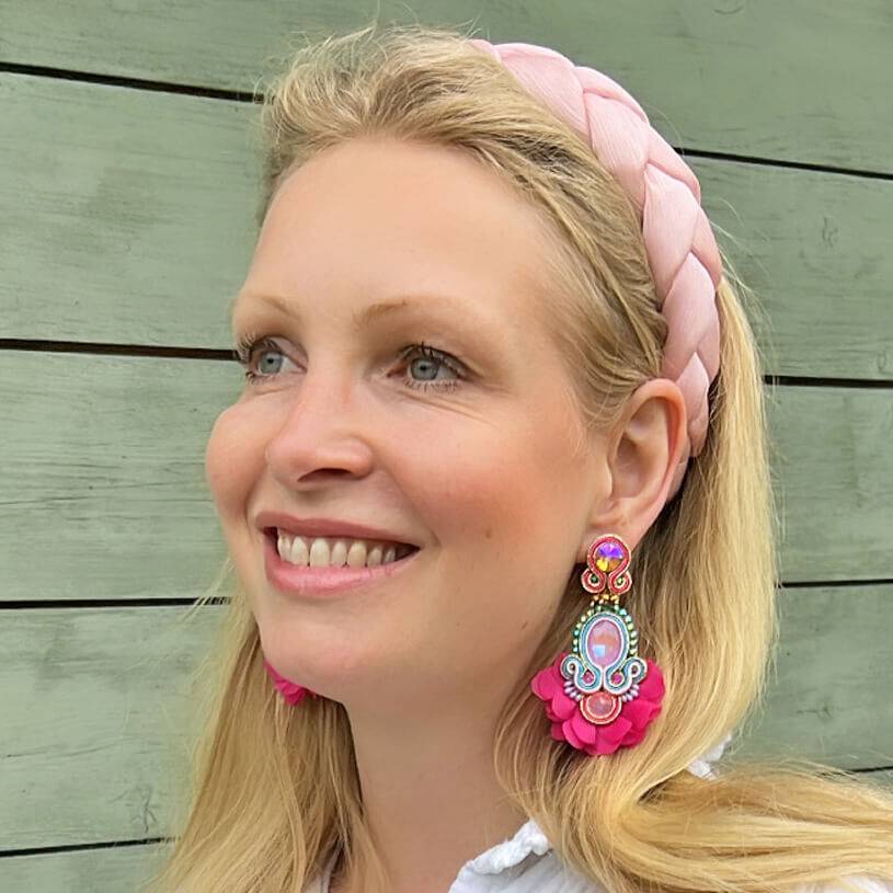 SchwesterSchwester Außergewöhnliche Soutache-Ohrringe in leuchtendem Pink Letzter Tag