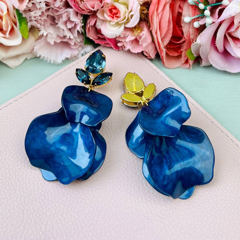 SchwesterSchwester Funkelnde Ohrringe mit dunkelblauen Glas-Kristallen und Blütenblättern Super Rabatt