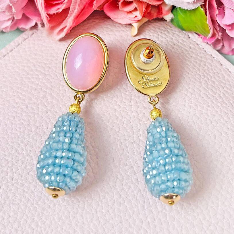 SchwesterSchwester Rosafarbene Ohrringe mit glitzerndem hellblauen Tropfen von AmuseToi Rabatte dieses Monats