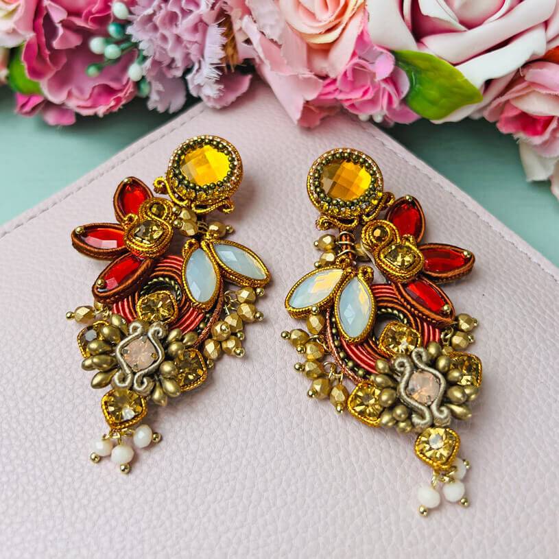 SchwesterSchwester Große Soutache-Ohrringe in Gold, Champagner und Braun Schlussverkauf
