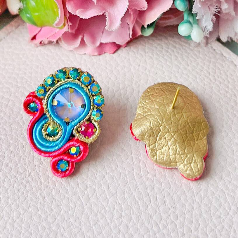 SchwesterSchwester Schöne Soutache-Ohrringe in Pink und Blau Fabrikverkauf