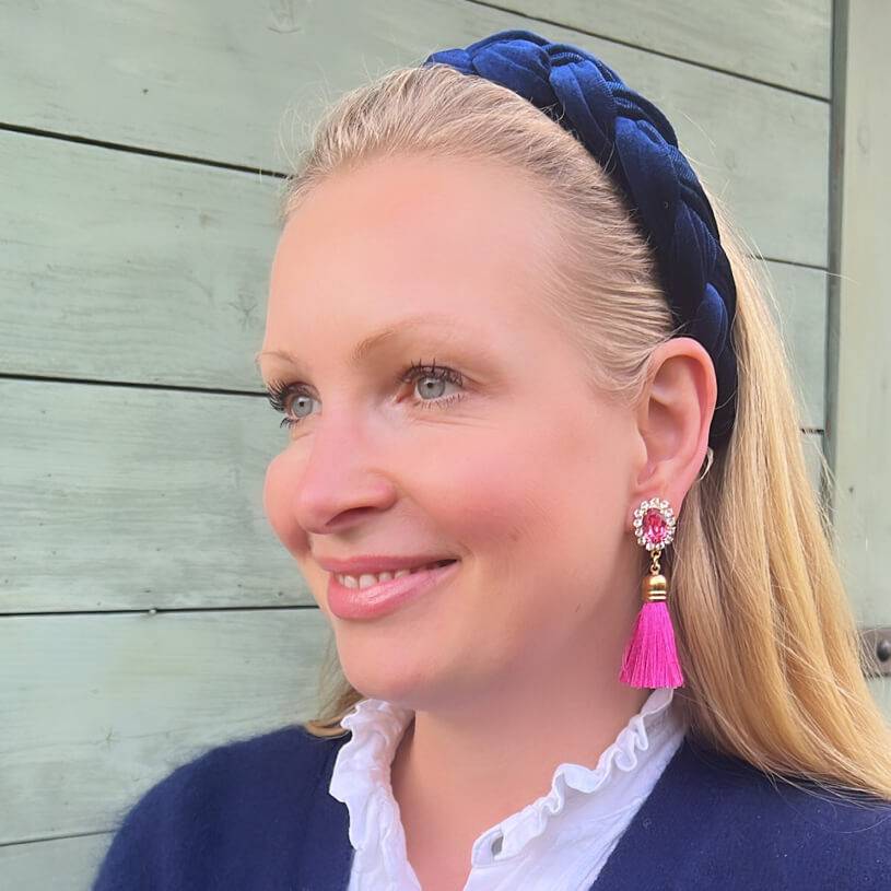 SchwesterSchwester Edel funkelnde Ohrstecker in Pink mit Quaste Exklusive Angebote